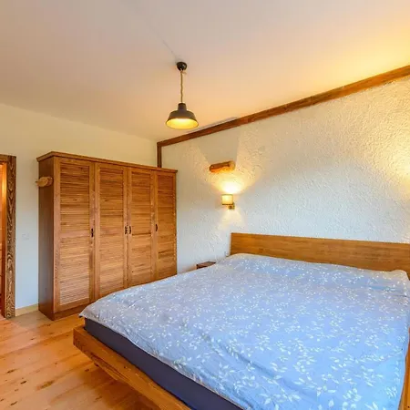 Nazen Apartamento *
